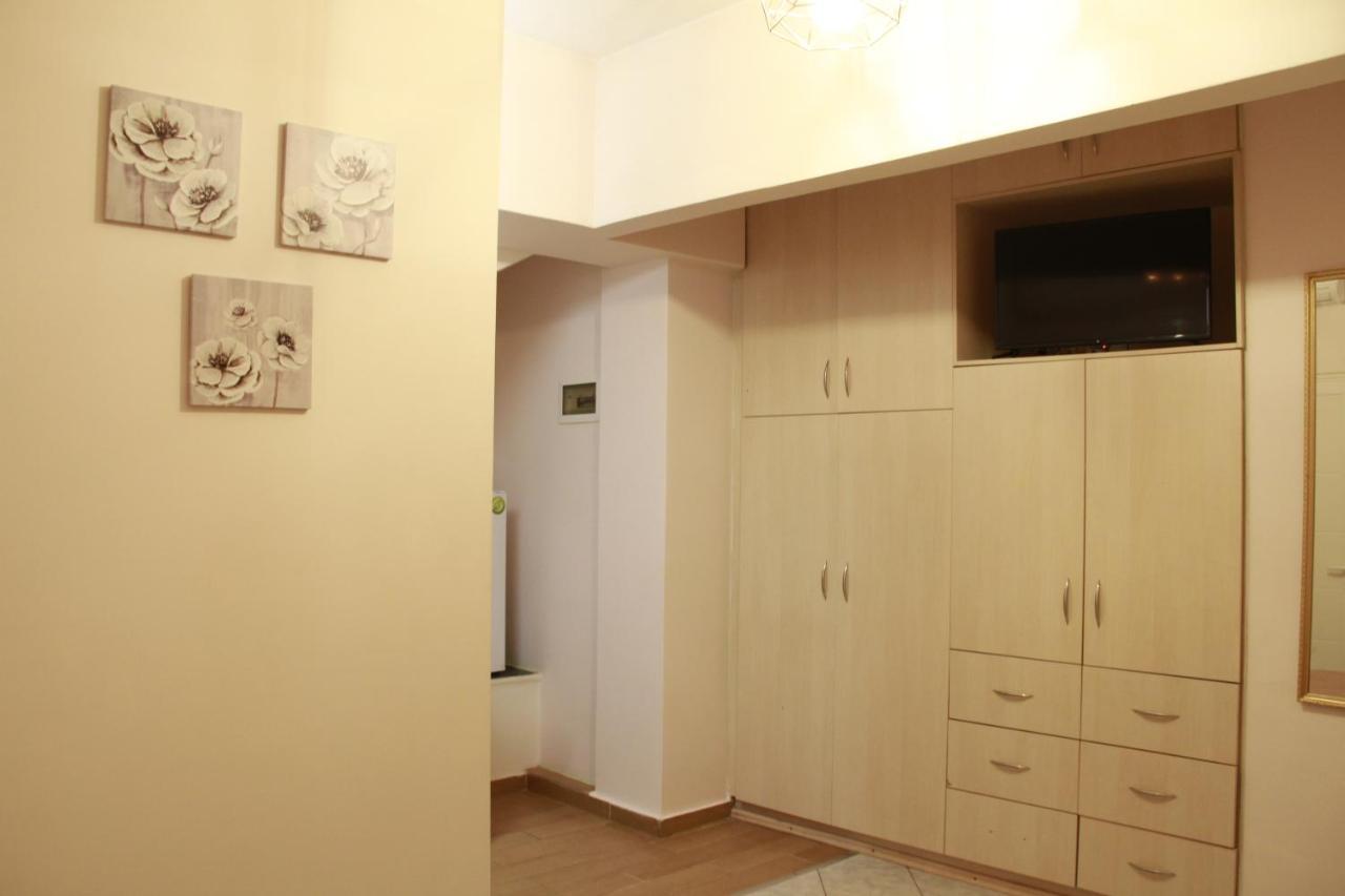 Apartment Eirina Athens Exterior photo