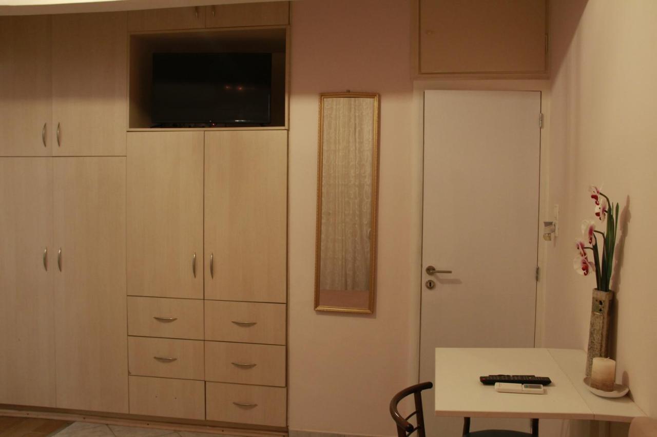 Apartment Eirina Athens Exterior photo